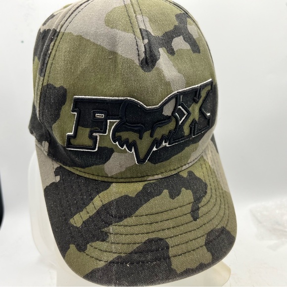 Fox Racing Men's Legacy Flexfit Baseball Cap  Camouflage Large/XL NWOT - Picture 1 of 5